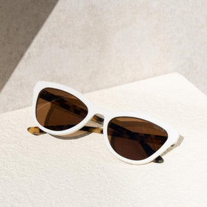 Morgan - Polar White + Golden Tortoise