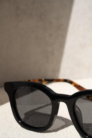 Morgan - Obsidian Black + Brown Tortoise