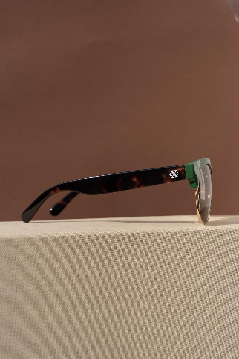 Phoenix - Sherwood Green + Brown Tortoise